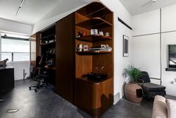Hong Building (D8), Apartment #588180591